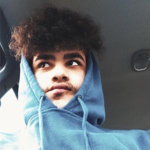 Meet your Posher, Damien